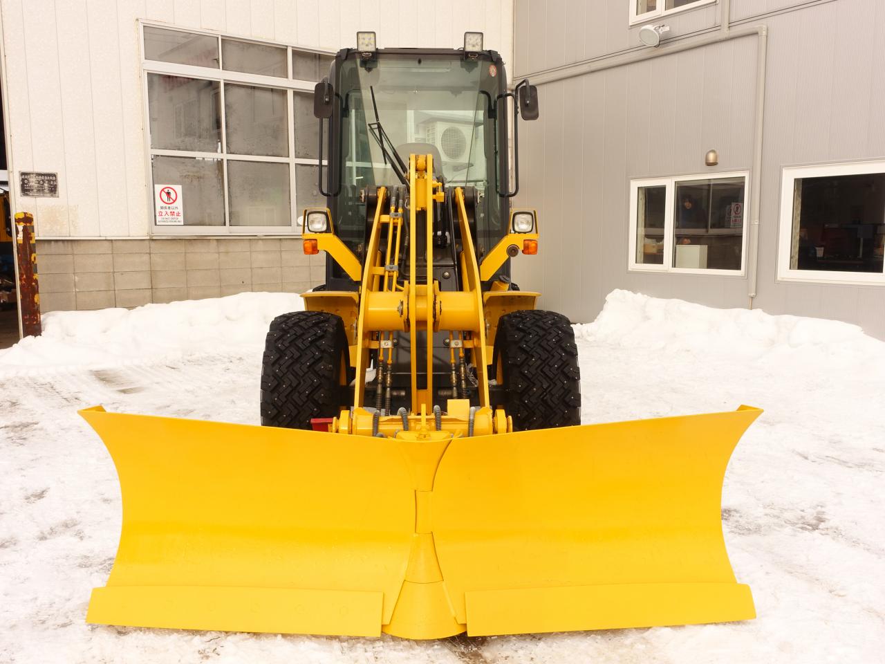ホイールローダ コマツ WA40-6 バケット容量0.5m3 マルチプラウ｜除雪
