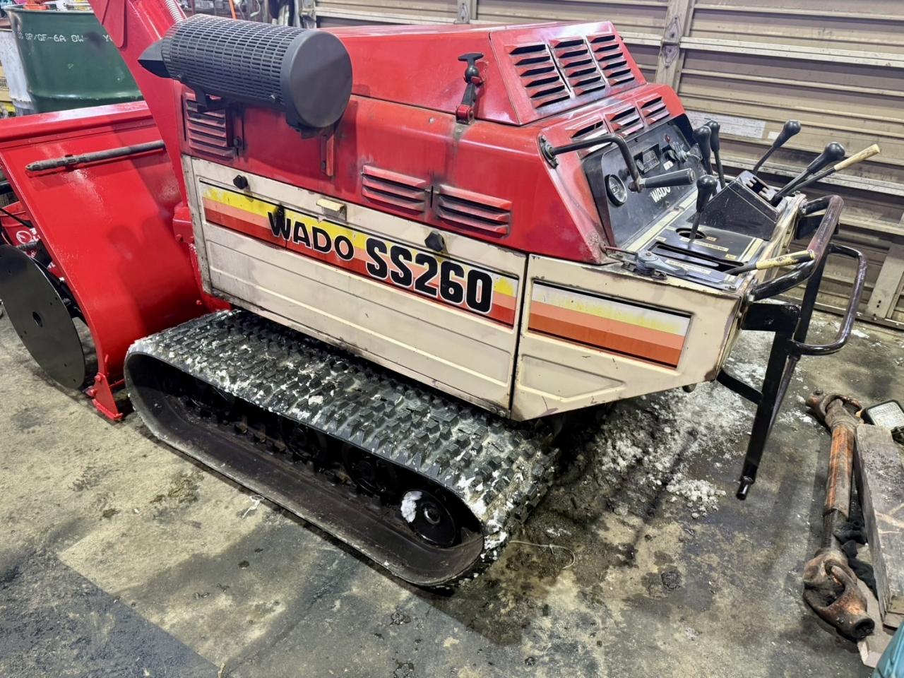 除雪機 ワドー SS260 26馬力大型ディーゼル ショートシューター ハウス