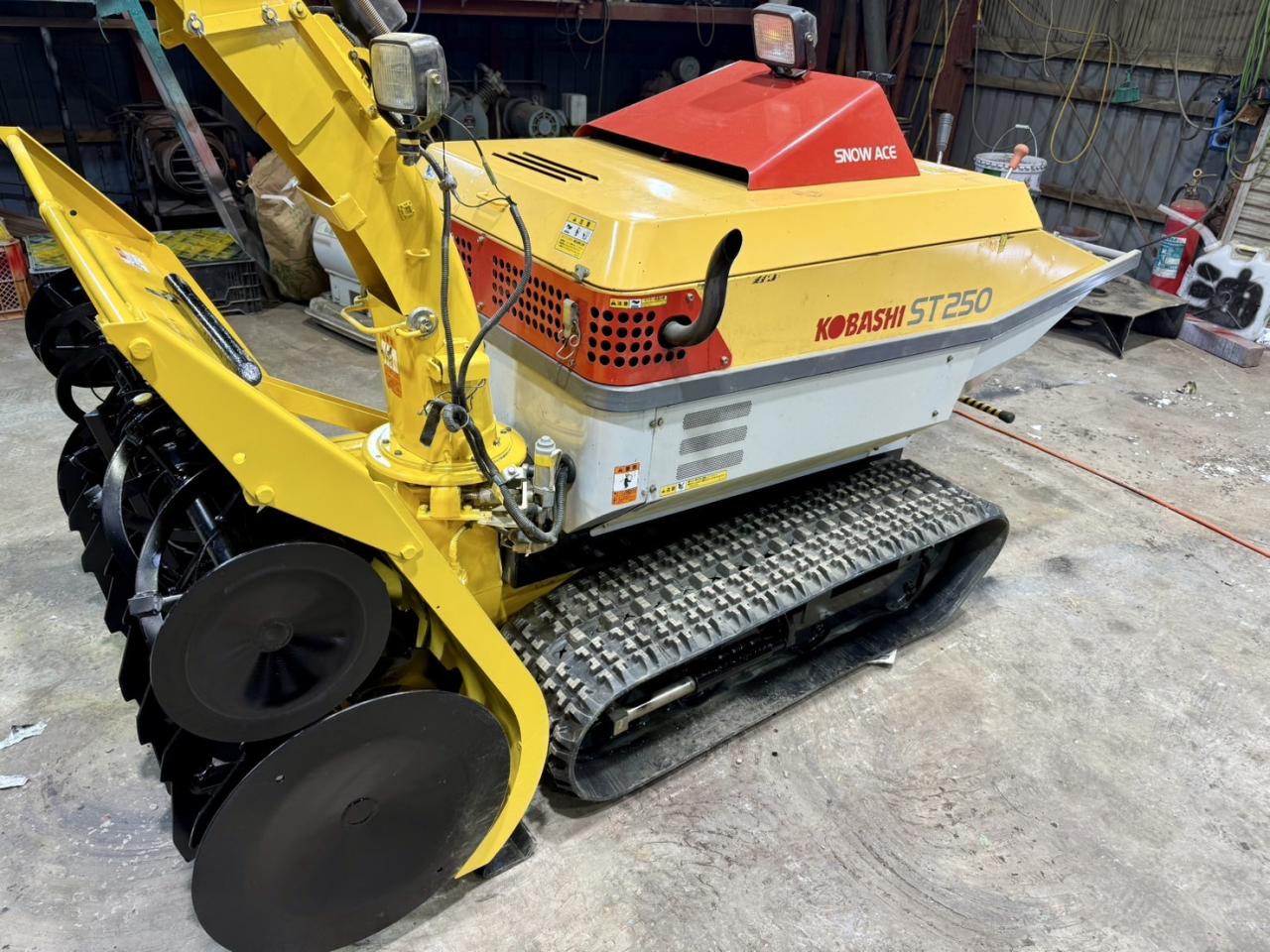 除雪機 状態良好！コバシ ST250 25馬力 大型ディーゼル 2段オーガ 大雪