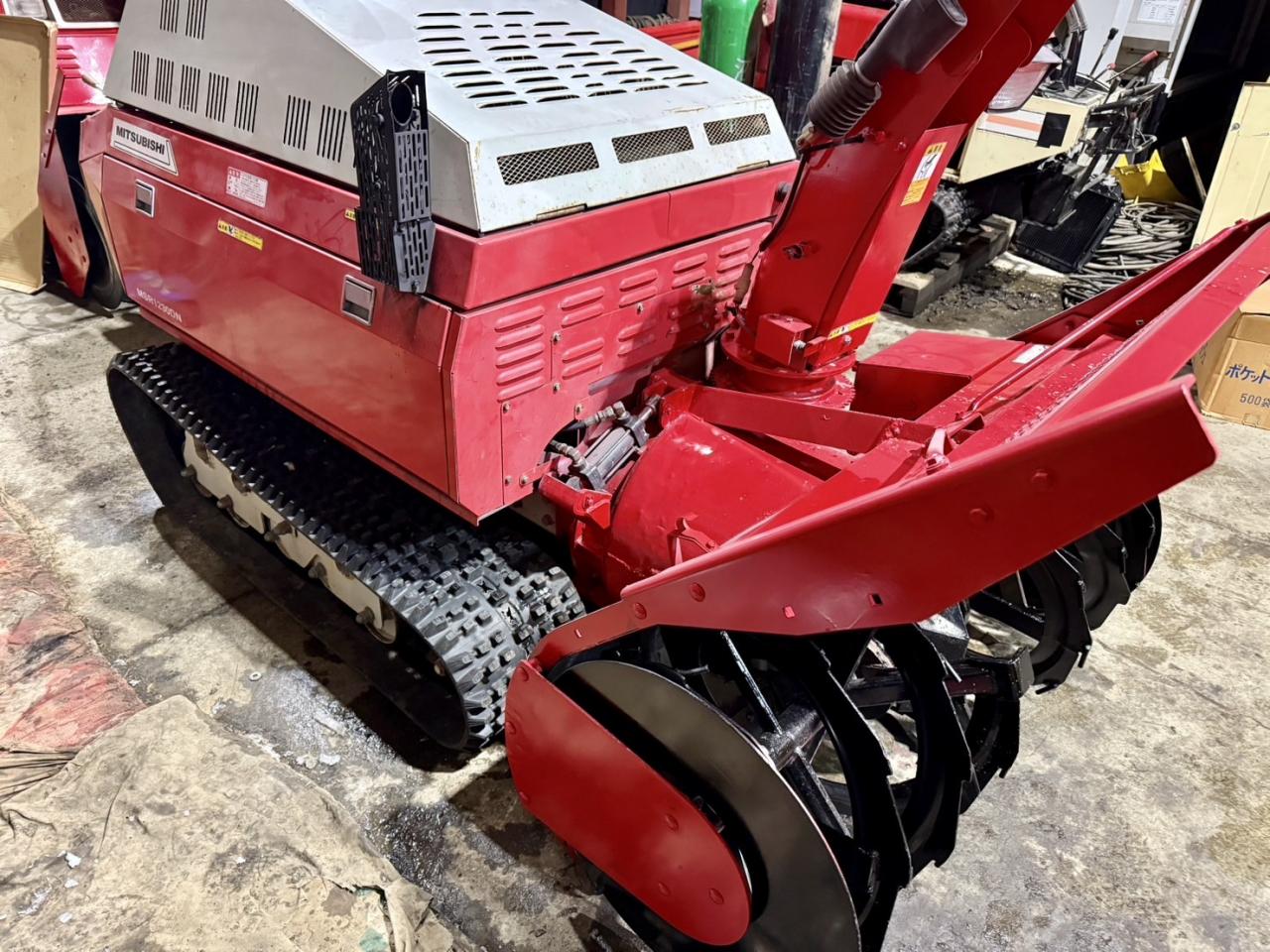 三菱（フジイ）MSR1230DF 30馬力　硬く締まった雪をグングン除雪 除雪機 三菱 MSR1230DN 30馬力 大型ディーゼル除雪機 ハイパワー｜除雪