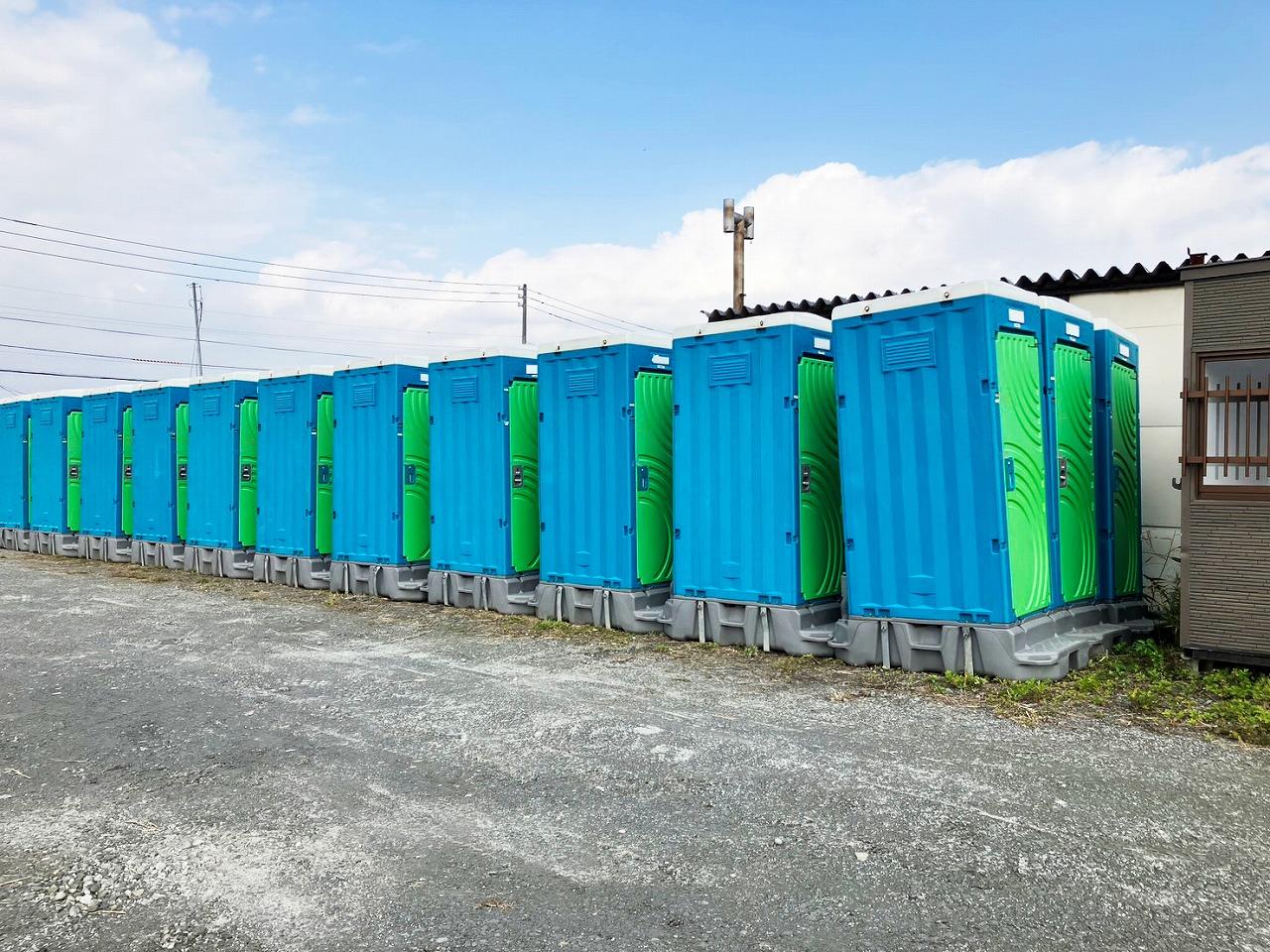 仮設トイレ&nbsp;&nbsp;中古　簡易水洗トイレ　シングル...&nbsp;中古　簡易水洗トイレ　シングル　仮設資材