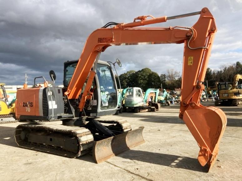 バックホー 日立　中古　ZX70-3　建機