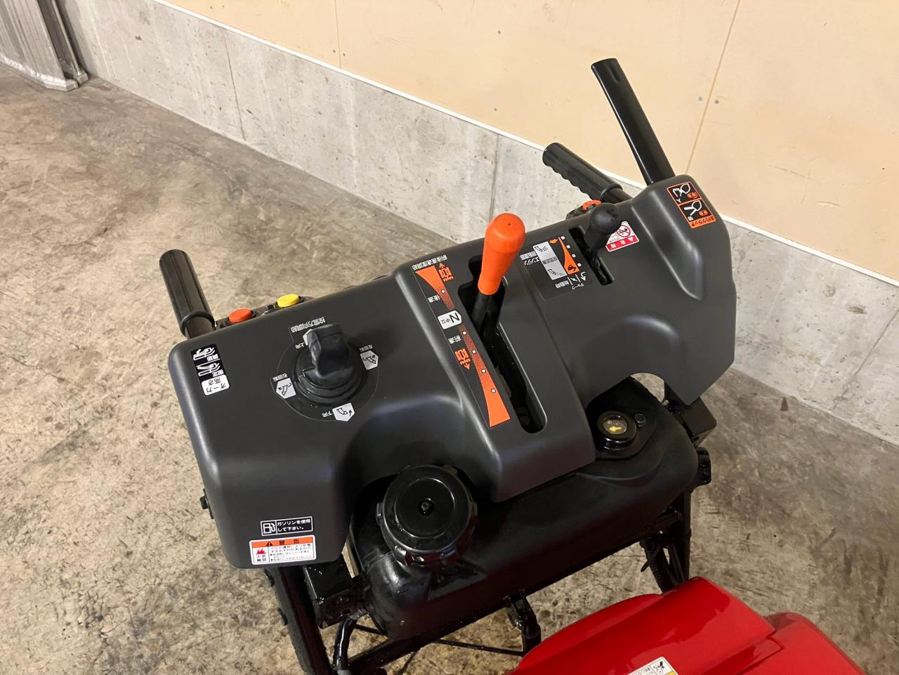 除雪機 ホンダ HSS1170i ハイブリッド！美品！新潟店在庫に付き、お