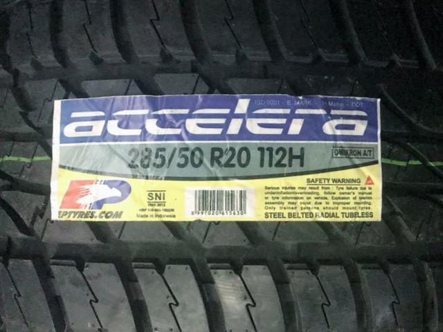 新品アクセレラ 285/50R20 4本