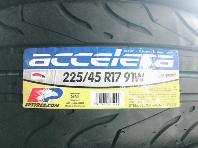 アクセレラ651SPORT 225/45R17 4本