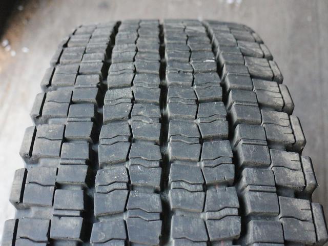 DUNLOP 225/90R17.5 127/125L 