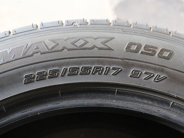 夏 225/55R17 DUNLOP