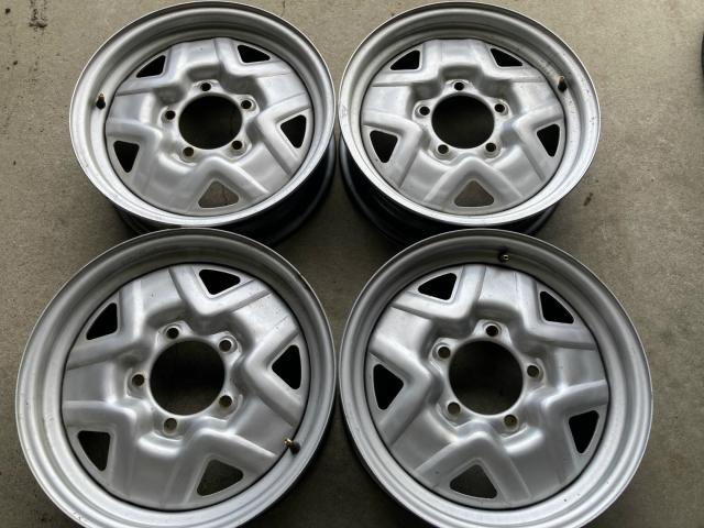 スズキ純正スチールホイール 16×5J 5H 139.7PCD 4本