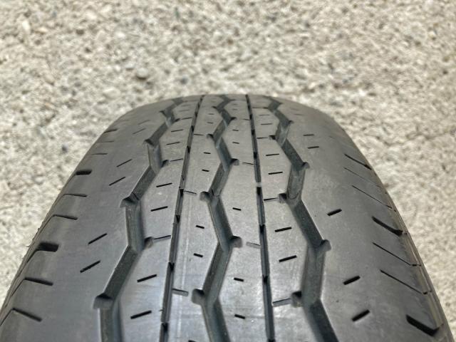 BS 195/80R15 107/105N LT 4本