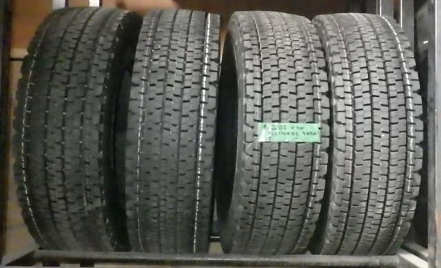 スタッドレス BS W900 265/70R19.5