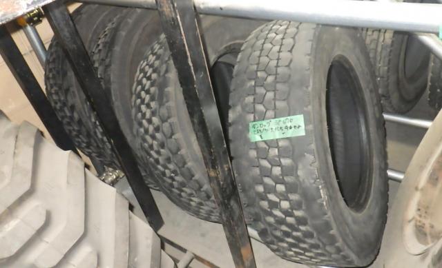 夏タイヤ DL SP670 265/70R19.5