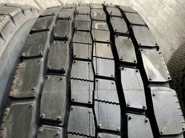 DUNLOP SP680 MIX 225/80R17.5 123/122L 2本