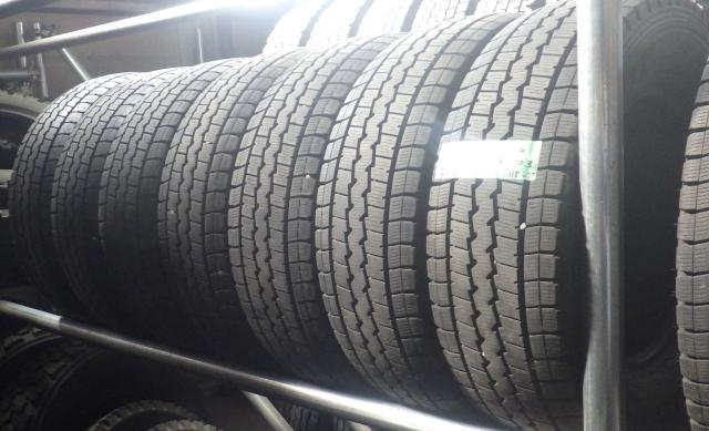 中古 DL ウィンターMAX 225/70R16 117/115LT