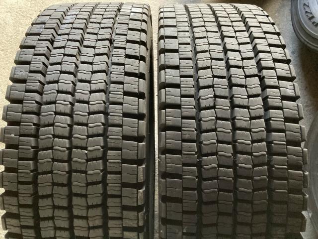 DUNLOP SP001 245/70R19.5 2本