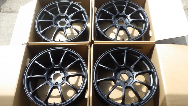 鍛造！軽量！RAYS　ZE40　マッドブラック 18x8.5J ET50 114.3-5h ４本セット