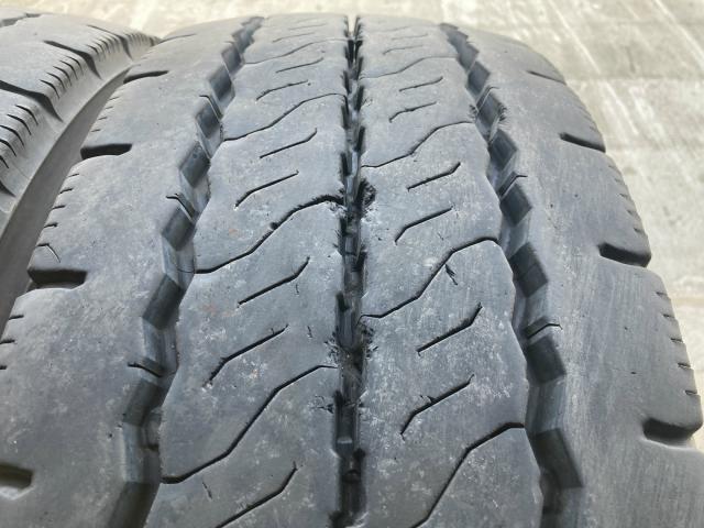 BS 275/70R22.5 148/145J 2本