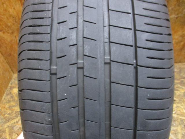 共豊コーポレーション　シュタイナー　SF-G　18×7.5J（+38）5H-114.3/　235/50R18（ダンロップ　ビューロ　VE302）
