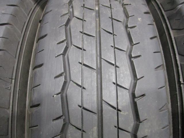 ダンロップ　SP175N　195/80R15　107/105L　2022年製造