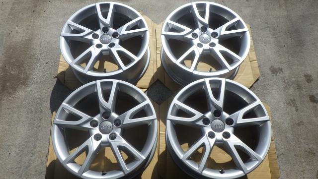 美品！アウディ 純正 5アーム デザイン ホイール 17インチ 17x6.5J PCD112 5穴 +33 AUDI Q3 070308