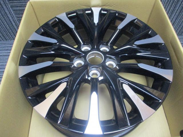 トヨタ純正　ヴェルファイア　エグゼクティブラウンジ　19×7J（40）5H-120　新古品　