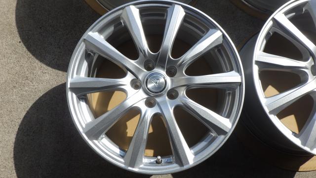 奇麗です！WEDS STAYER 18x8J　ET45 114.3-5H ４本セット