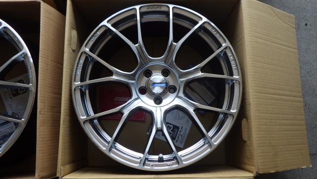 未使用少訳アリ RAYS GRAMLIGHTS 57BNA 19×8.5J ET+36 5H100 ４本セット 070527