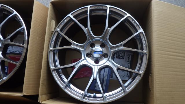 未使用少訳アリ RAYS GRAMLIGHTS 57BNA 19×8.5J ET+36 5H100 ４本セット 070527