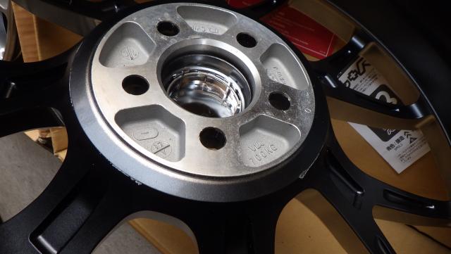 未使用少訳アリ RAYS GRAMLIGHTS 57BNA 19×8.5J ET+36 5H100 ４本セット 070527