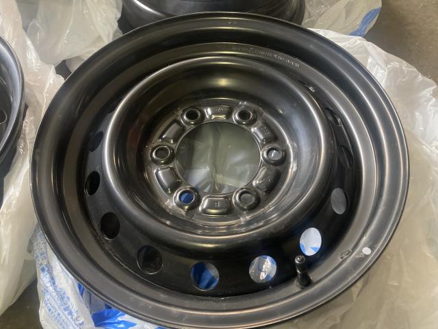 15×6JJ 6H ハイエース純正ホイール