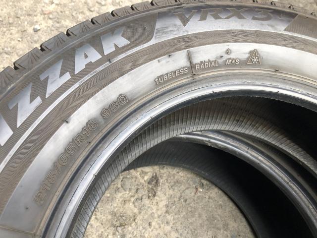 BS BLIZZAK VRX3 215/65R16 4本