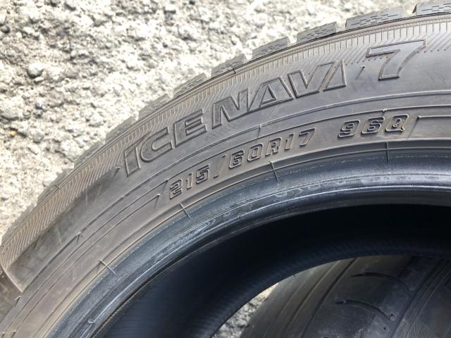 GOODYEAR ICE NAVI7 215/60R17 4本