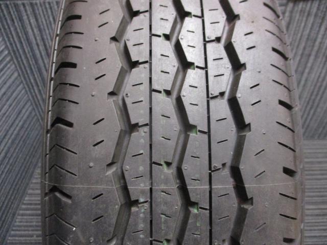 ブリヂストン　エコピア　RD613 195/80R15  107/105S LT 新車外し　2023年製造