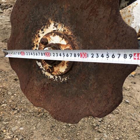 ★★ スガノ 中古プラウ（3連） ★★　全長 約2500mm / 高さ　約1190mm / 横幅：約1600mm 