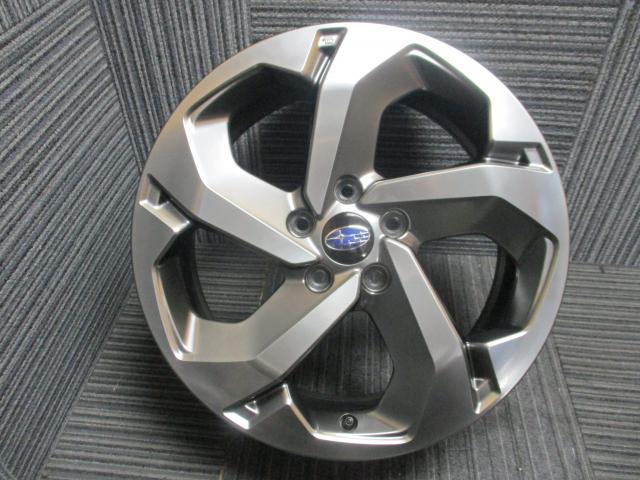 スバル純正　SK5　フォレスター　18×7J（+48）5H-114.3　美品　新車外し？