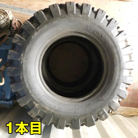 スパイク付！　TOYO 17.5 65-20　スノータイヤ　2本（00474）