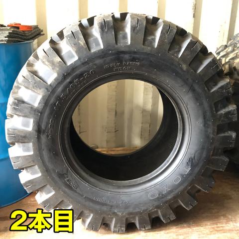 スパイク付！　TOYO 17.5 65-20　スノータイヤ　2本（00474）