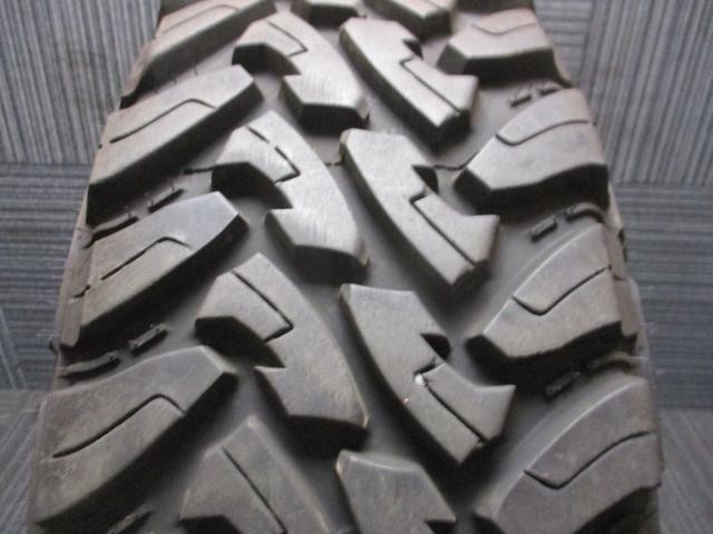 ラグナ　ザイジックス　16×？J（？）5H-150/　255/85R16（トーヨー　オープンカントリーM/T）サイズ不明　画像参照