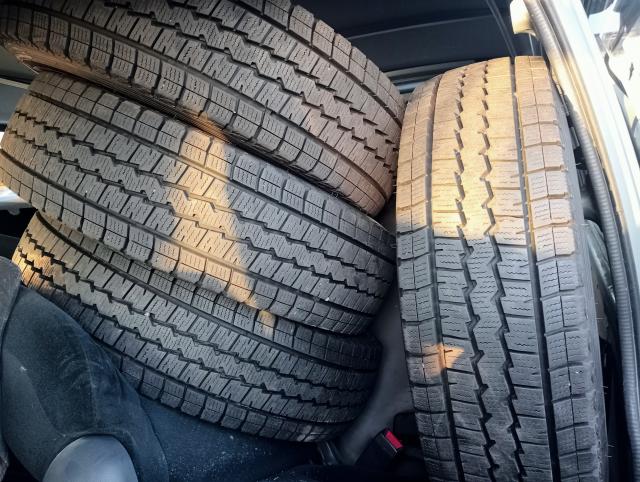 195/80R15バントラスタッドレス