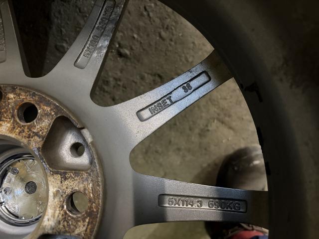 16×6.5JJ 5H/114.3 38 アルミホイール&スタッドレス