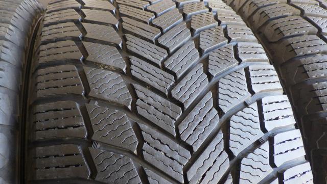 245/40R18  2021年製8.5~9分山前後! ミシュラン X-ICE SNOW 245/40R18 97H 中古４本セット