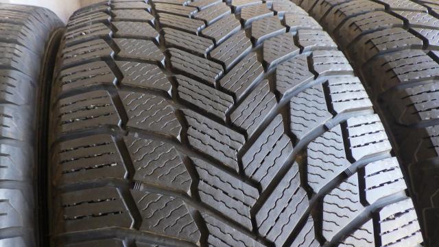 245/40R18  2021年製8.5~9分山前後! ミシュラン X-ICE SNOW 245/40R18 97H 中古４本セット