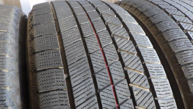 235/40R18  2022年製 ブリヂストン ブリザック VRX3 235/40R18 95Q エクストラロード規格　中古4本セット