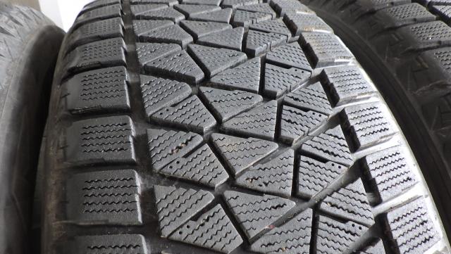 2021年製 ブリジストン ブリザック DM-V2 255/55R19 111Q ４本セット 255/55R19 