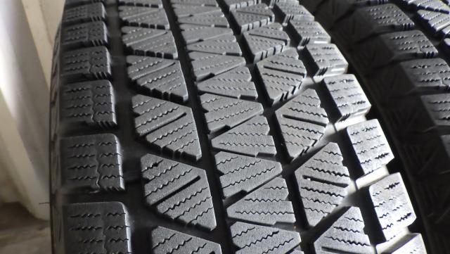 265/70R16 2019年製8.8~9mm山 ブリジストン ブリザック DM-V3 265/70R16 112Q 中古４本セット 