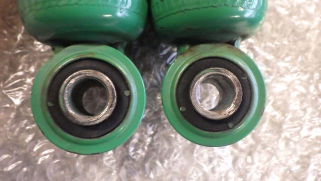 中古ハイエース200系（４WD） モデリスタセレクション　ショックアブソーバー　１台分セット