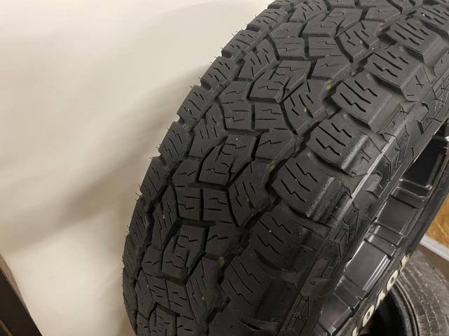 215-70R16、夏タイヤ社外AW4本セット