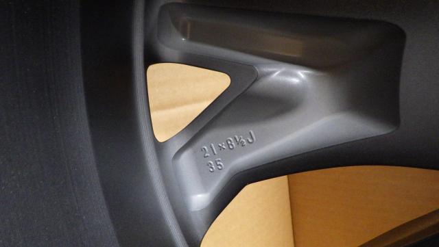 札幌の新車外し クラウンエステート 純正 21インチ 8.5J +35 PCD114.3