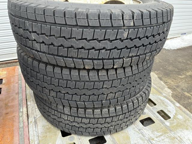 中古スタットレスタイヤ