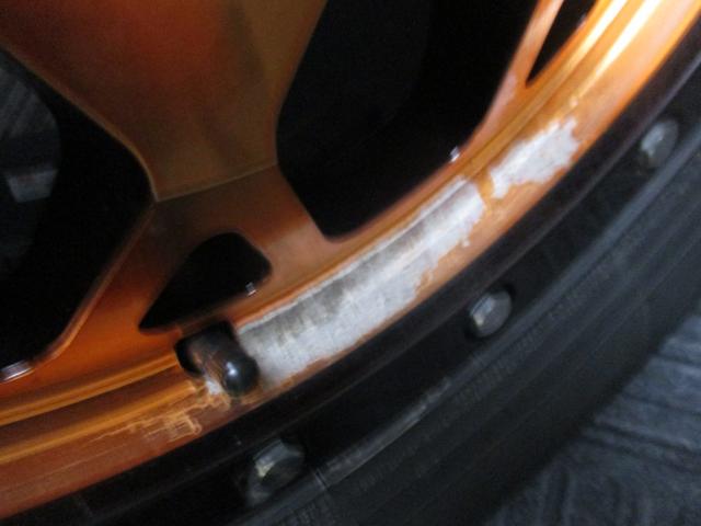 MLJ　エクストリームJ　XJ04　16×7J（+35）5H-114.3/　235/70R16（ダンロップ　ウィンターマックス　SJ8）