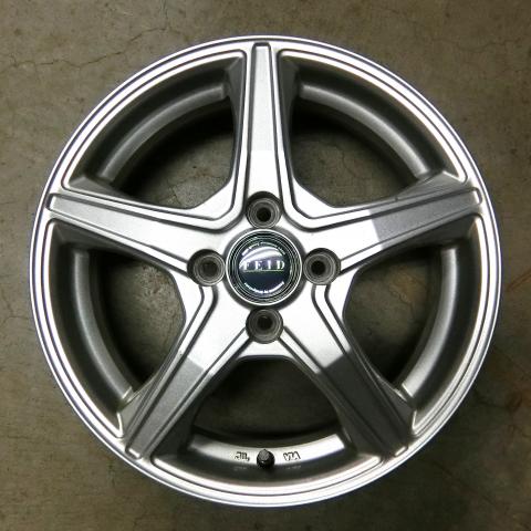 社外アルミホイール 15x5,5 4H 100 +45 シルバー